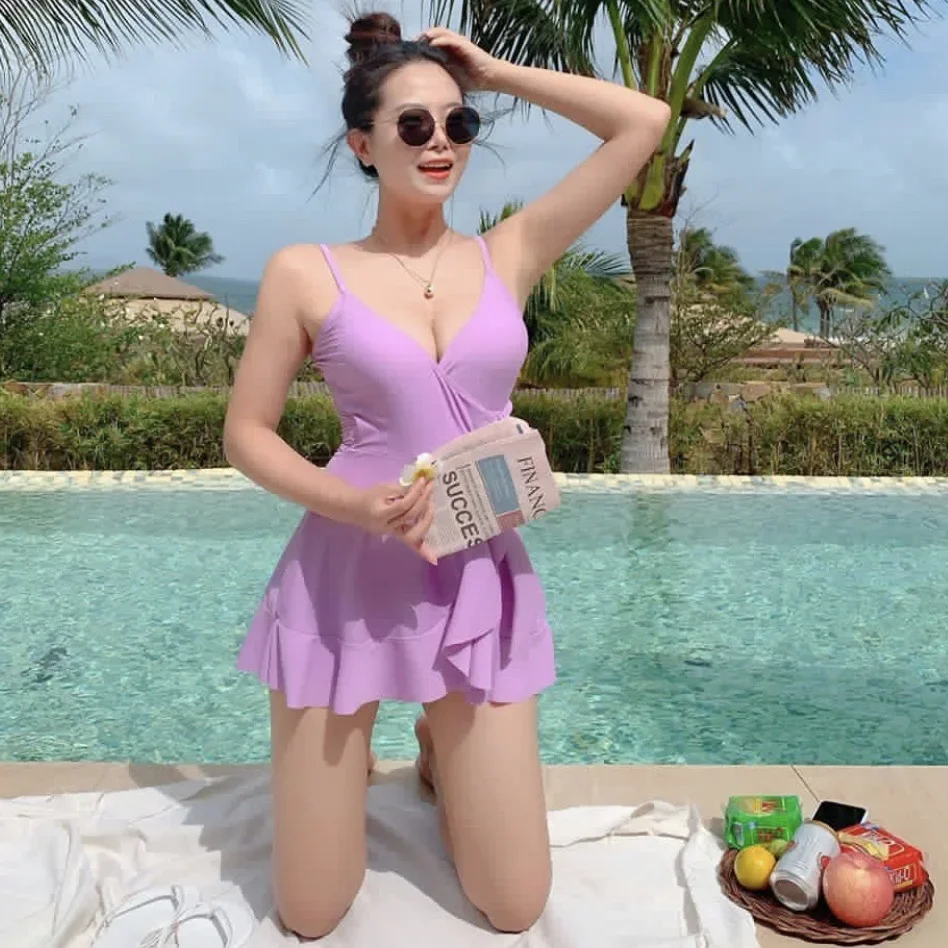 2024 New One Piece Swimsuit V Neek Bandage Solid Beachwear Women Solid Swimwear Backless Bathing Suit Swimskirt
2024 New One Piece Swimsuit V Neek Bandage Solid Beachwear Women Solid Swimwear Backless Bathing Suit Swimskirt