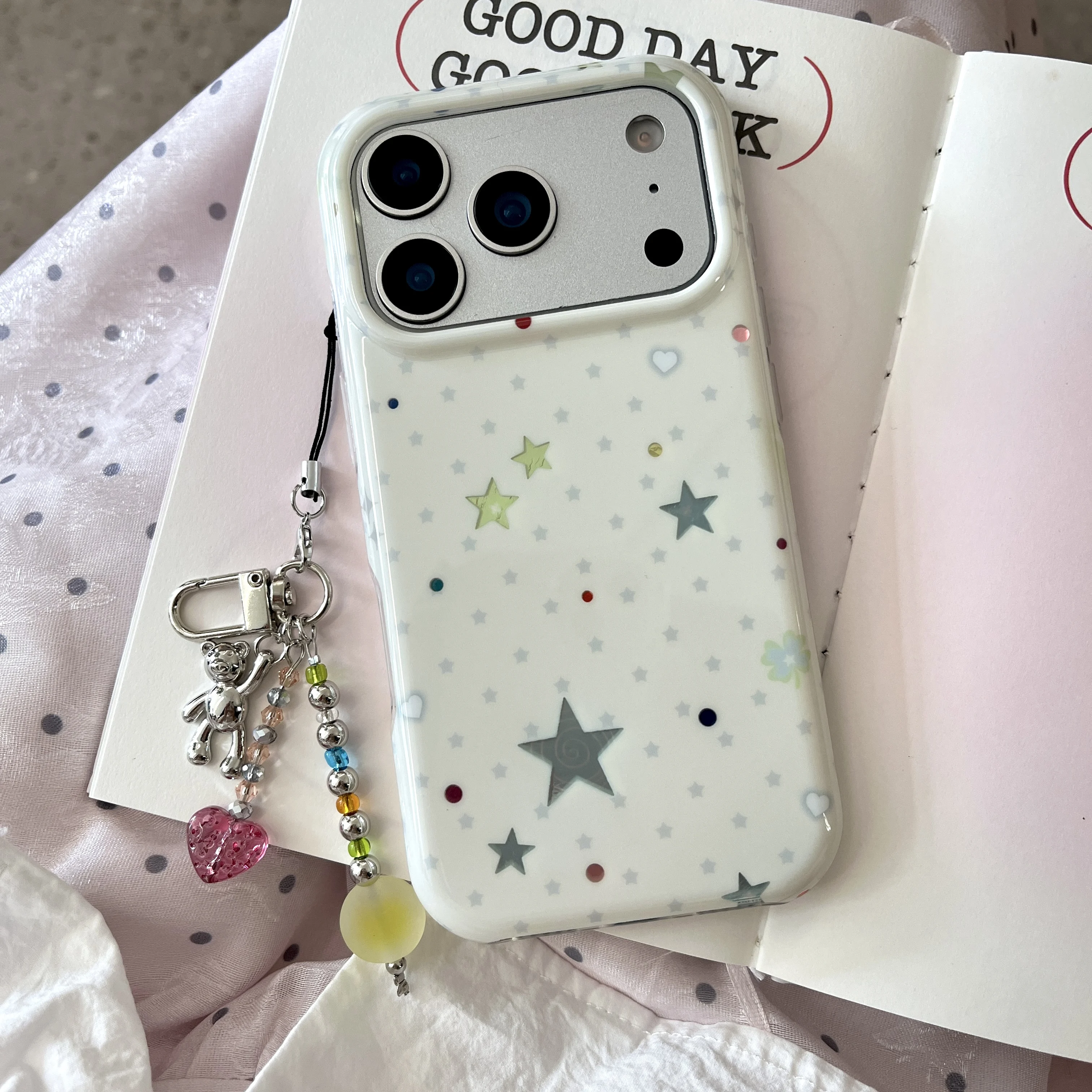 Fashion iPhone case Star & Heart Print Phone Case With Colorful Beaded Charm For IPhone 15 16 17 Pro Max Shockproof Protective C
Fashion iPhone case Star & Heart Print Phone Case With Colorful Beaded Charm For IPhone 15 16 17 Pro Max Shockproof Protective C