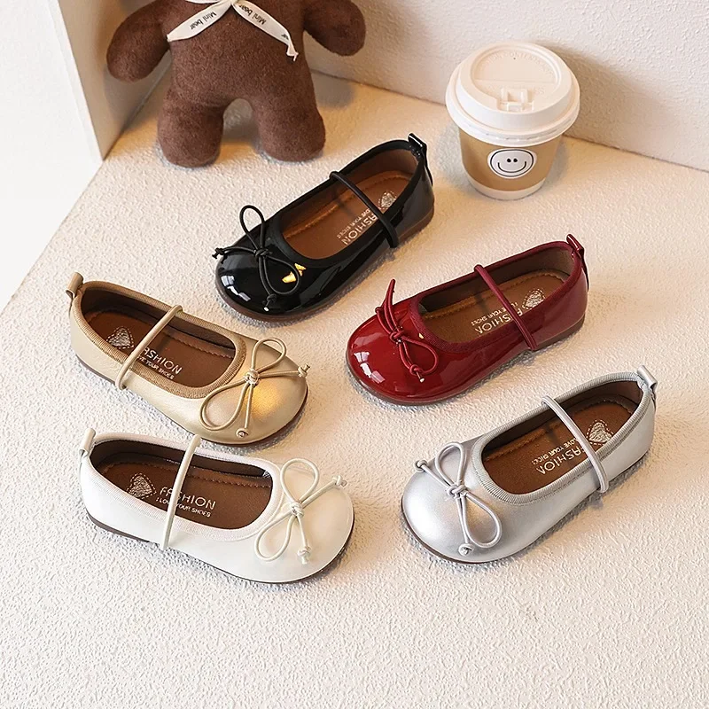Girl Leather Shoes Simple Bowknot Princess Versatile Children's Flats Fashion Spring Autumn Kids Causal Ballet Loafers Trend New
Girl Leather Shoes Simple Bowknot Princess Versatile Children's Flats Fashion Spring Autumn Kids Causal Ballet Loafers Trend New