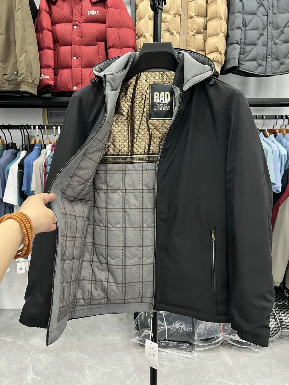 Мужская демисезонная утепленная куртка с отстегивающимся капюшоном, повседневная, деловая, с длинным рукавом, на молнии
Мужская демисезонная утепленная куртка с отстегивающимся капюшоном, повседневная, деловая, с длинным рукавом, на молнии