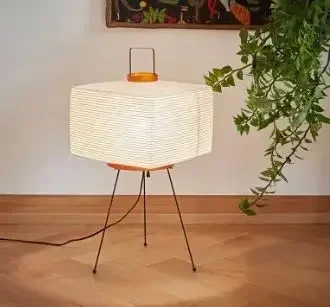 The Unique Artistic Style of Japanese Rice Paper Table Lamps Is Used for Decorating The Countertops of Homestays and Tea Houses
The Unique Artistic Style of Japanese Rice Paper Table Lamps Is Used for Decorating The Countertops of Homestays and Tea Houses