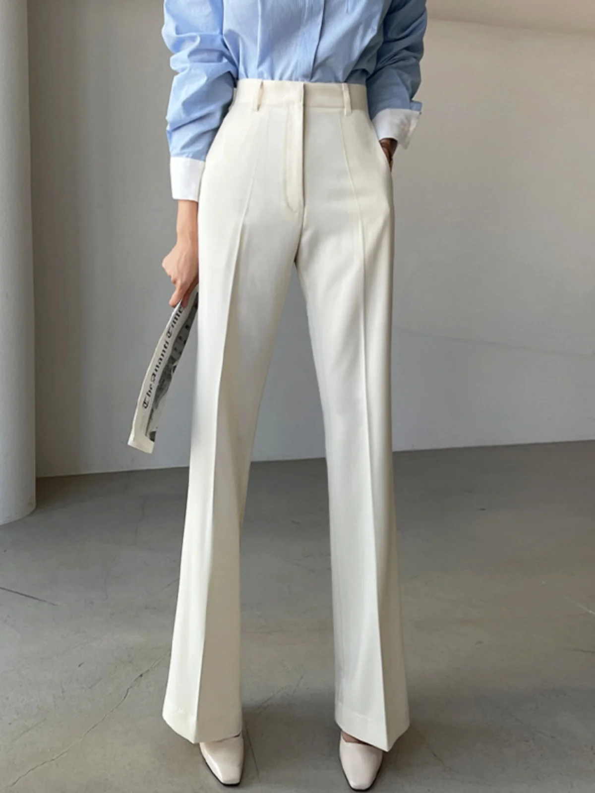 High Waist Micro Flare Pants Women's Workwear Suit Pants Quality Slimming Unique High-End Feel Casual Pants Commute Style
High Waist Micro Flare Pants Women's Workwear Suit Pants Quality Slimming Unique High-End Feel Casual Pants Commute Style
