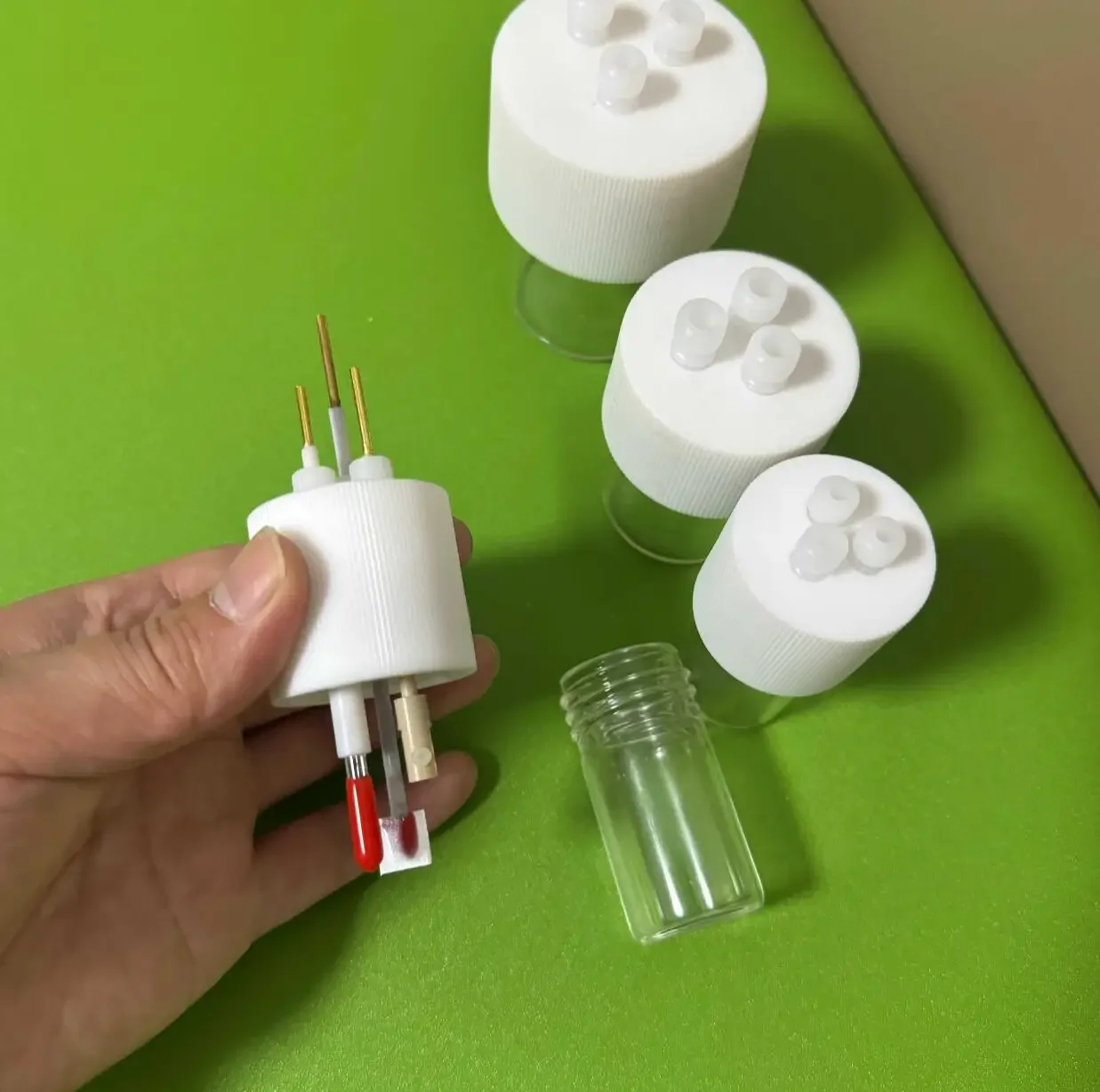 sealed chemical electrolytic cell(Excluding electrodes)
sealed chemical electrolytic cell(Excluding electrodes)