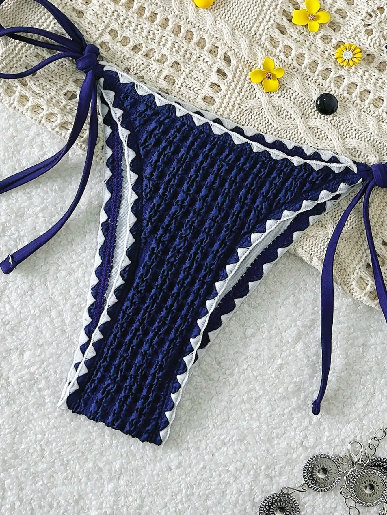 Women's Textured Solid Color Triangle Bikini Set With Side Tie And Scallop Trim
Women's Textured Solid Color Triangle Bikini Set With Side Tie And Scallop Trim