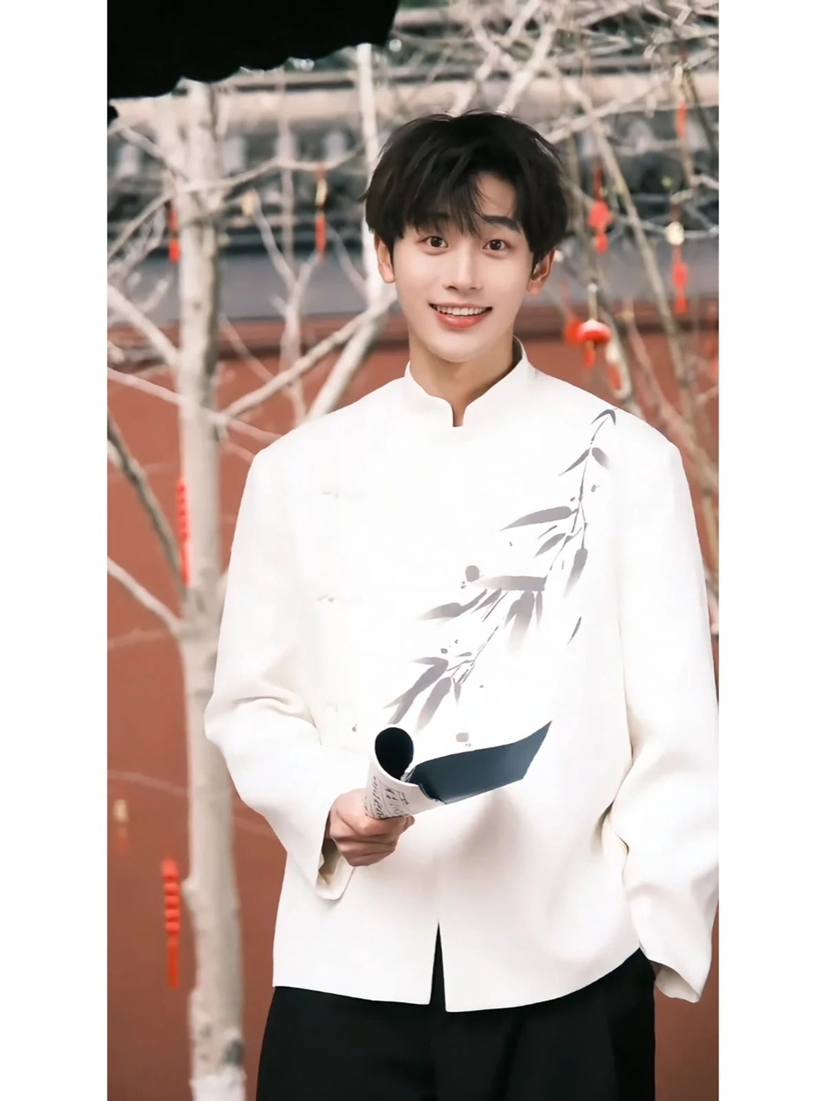 New Chinese Sle White Padded oulder Men's Suit Jaet Spring Autumn High Faion Trendy Brand Wedding M Clothing
New Chinese Sle White Padded oulder Men's Suit Jaet Spring Autumn High Faion Trendy Brand Wedding M Clothing