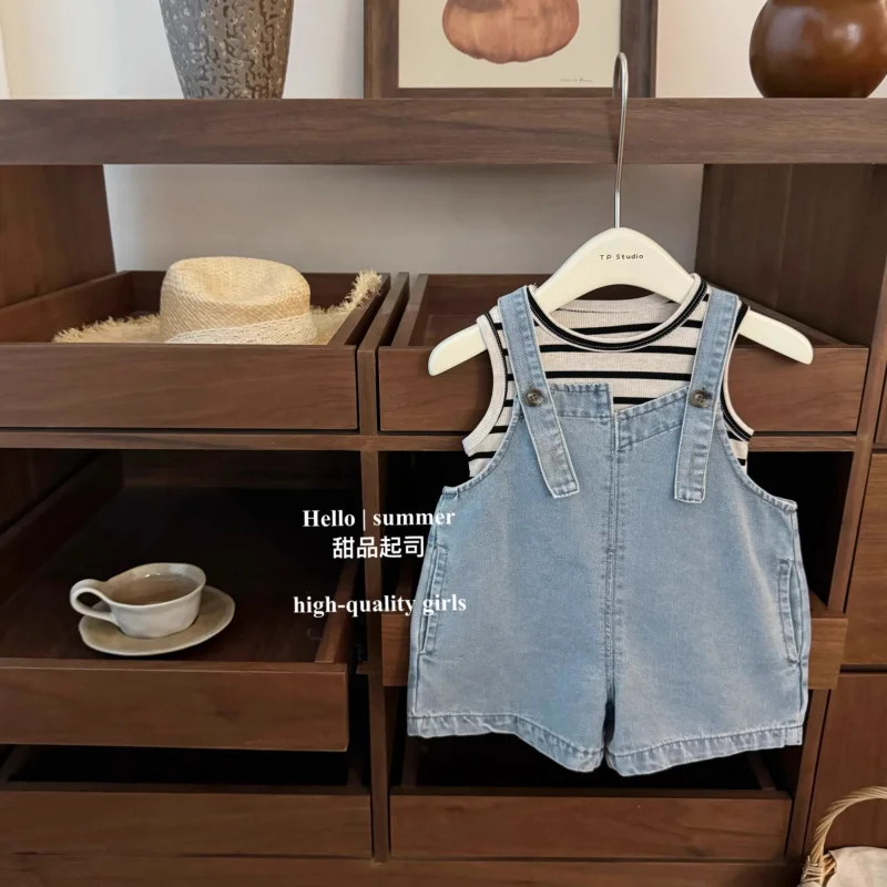 Girls' Denim Overalls Set Summer New Fashionable Striped Sleeveless Shorts Two-Piece Outfit
Girls' Denim Overalls Set Summer New Fashionable Striped Sleeveless Shorts Two-Piece Outfit