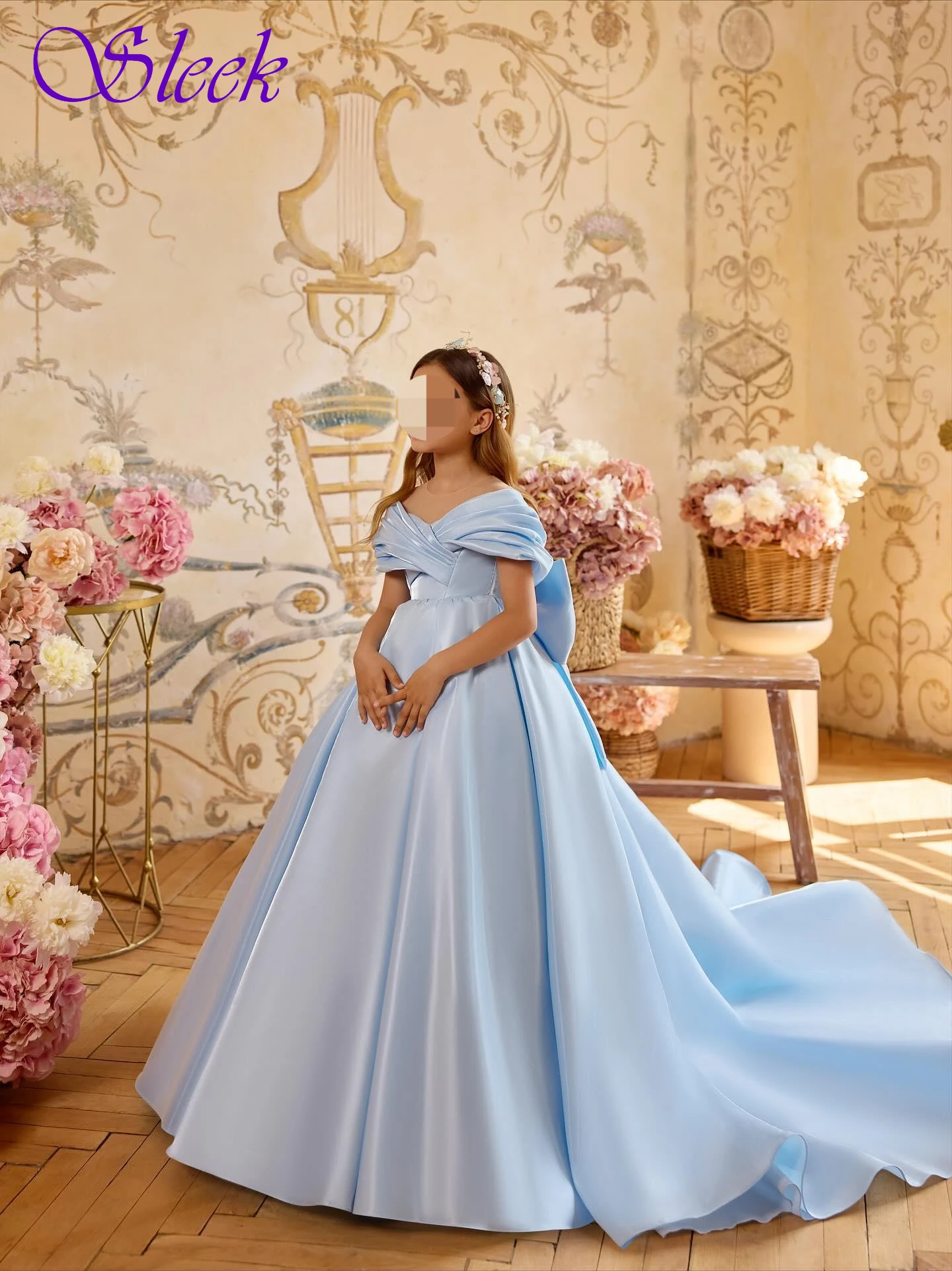 Customized A-Line Off the Shoulder Formal Elegant Evening Dress Delicate Celebrity Gowns Fashion High Quality Party Dress
Customized A-Line Off the Shoulder Formal Elegant Evening Dress Delicate Celebrity Gowns Fashion High Quality Party Dress