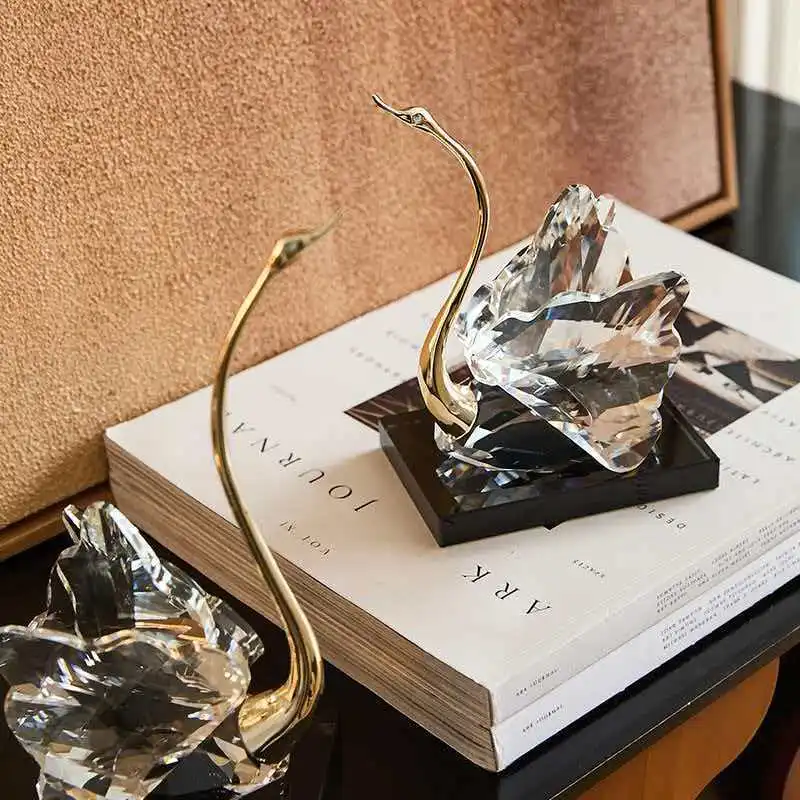 PYJ artificial crystal swan ornament home living room newlyweds wedding creative decoration
PYJ artificial crystal swan ornament home living room newlyweds wedding creative decoration