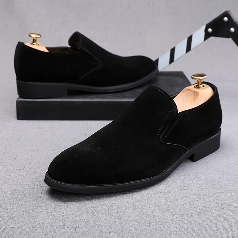 England style mens casual cow suede leather shoes slip-on driving shoe black trend breathable summer loafers youth footwear mans
England style mens casual cow suede leather shoes slip-on driving shoe black trend breathable summer loafers youth footwear mans