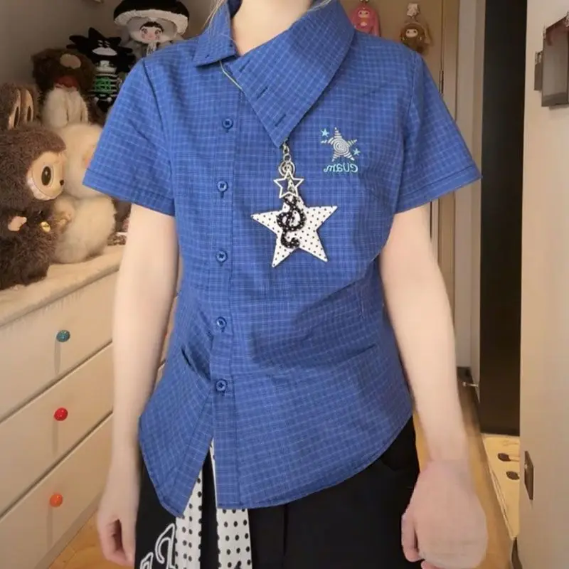 Deeptown Vintage Plaid Asymmetrical Women Blouses Japanese 2000s Style Y2k Aesthetic Blue Short Sleeve Shirts American Retro 90s
Deeptown Vintage Plaid Asymmetrical Women Blouses Japanese 2000s Style Y2k Aesthetic Blue Short Sleeve Shirts American Retro 90s