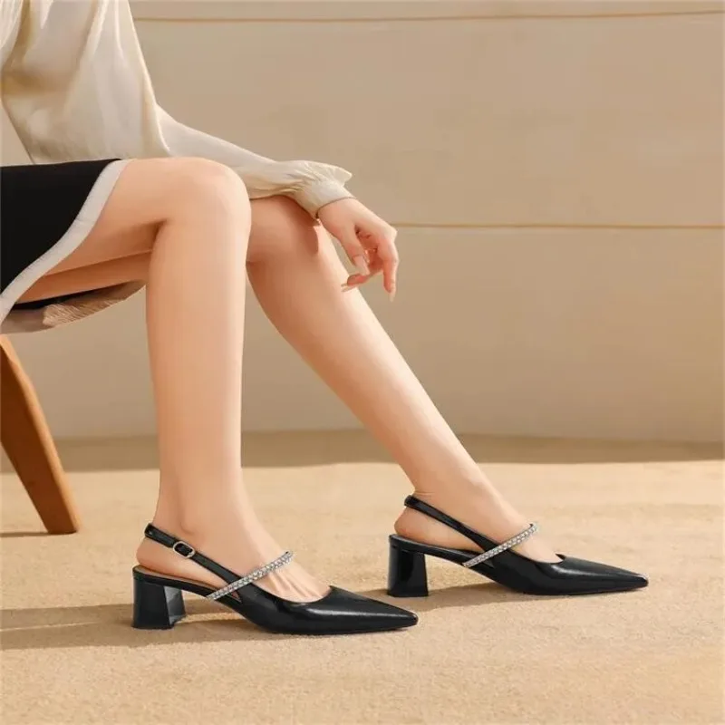 2026 Spring/Summer New Style Pointed-Toe Thick-Heeled Protective Toe Cotton Slippers for Women - Versatile and Comfortable
2026 Spring/Summer New Style Pointed-Toe Thick-Heeled Protective Toe Cotton Slippers for Women - Versatile and Comfortable