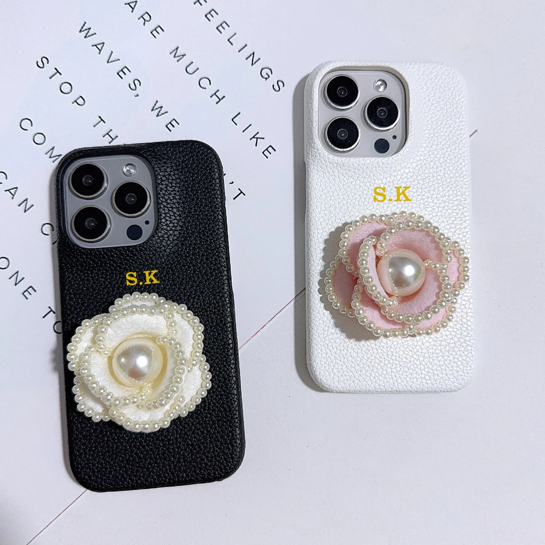 Customized name 3D pearl flower PU leather Case for iPhone 16e 16 15 14 Phone Cover 13 12 11 Pro MAX Hard Shockproof Back Funda
Customized name 3D pearl flower PU leather Case for iPhone 16e 16 15 14 Phone Cover 13 12 11 Pro MAX Hard Shockproof Back Funda