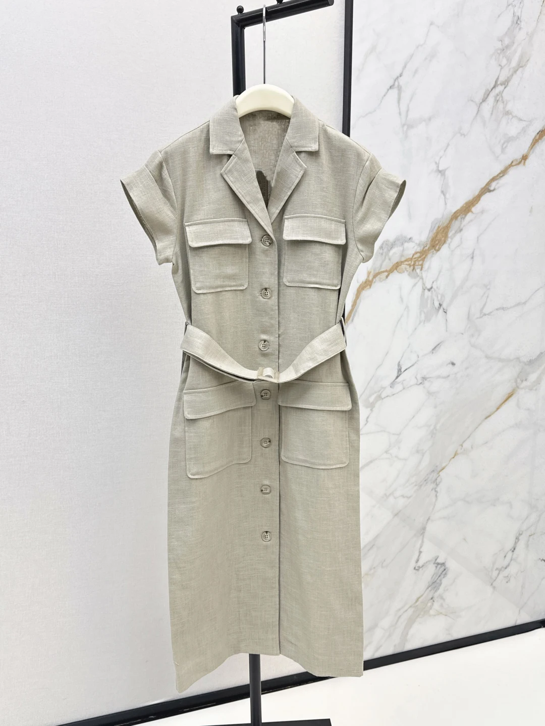 Women's Long Sleeve Maxi Dress Notched Lapel Collar Elegant Slim Fit, Flowy Flattering Silhouette Versatile Staple for Casual
Women's Long Sleeve Maxi Dress Notched Lapel Collar Elegant Slim Fit, Flowy Flattering Silhouette Versatile Staple for Casual