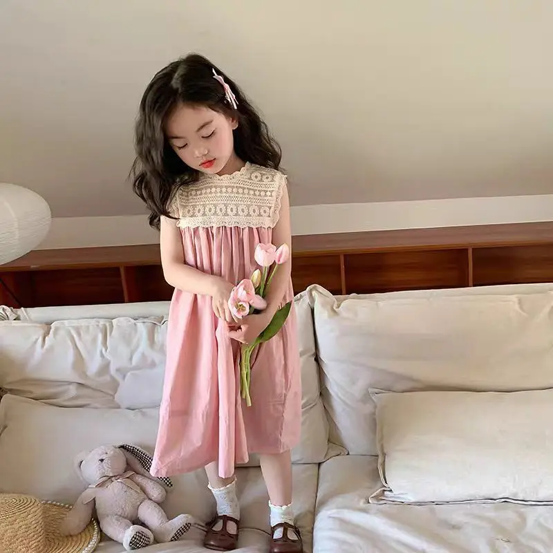 Girls' Summer Vest Dress Fashion New Children's Pink Lace Embroidered Sleeveless Dress
Girls' Summer Vest Dress Fashion New Children's Pink Lace Embroidered Sleeveless Dress