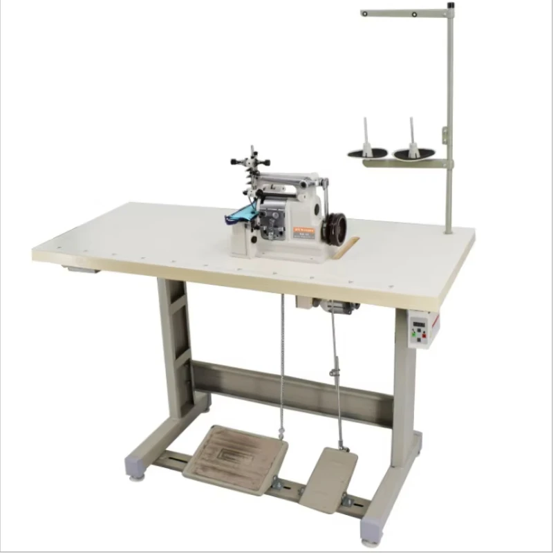 QS-18 Shell-type stitch fan-shaped embroidery bag lock industrial sewing machine
QS-18 Shell-type stitch fan-shaped embroidery bag lock industrial sewing machine