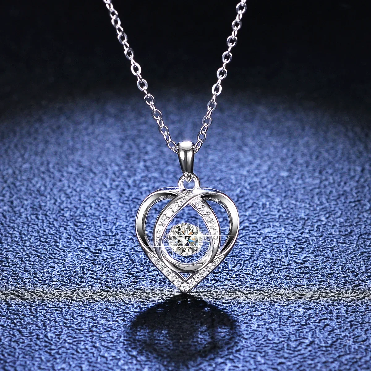 925 sterling silver pendant with a beating heart shape, Moissanite, GRA certified, PT950 platinum necklace - women's fashion jew
925 sterling silver pendant with a beating heart shape, Moissanite, GRA certified, PT950 platinum necklace - women's fashion jew
