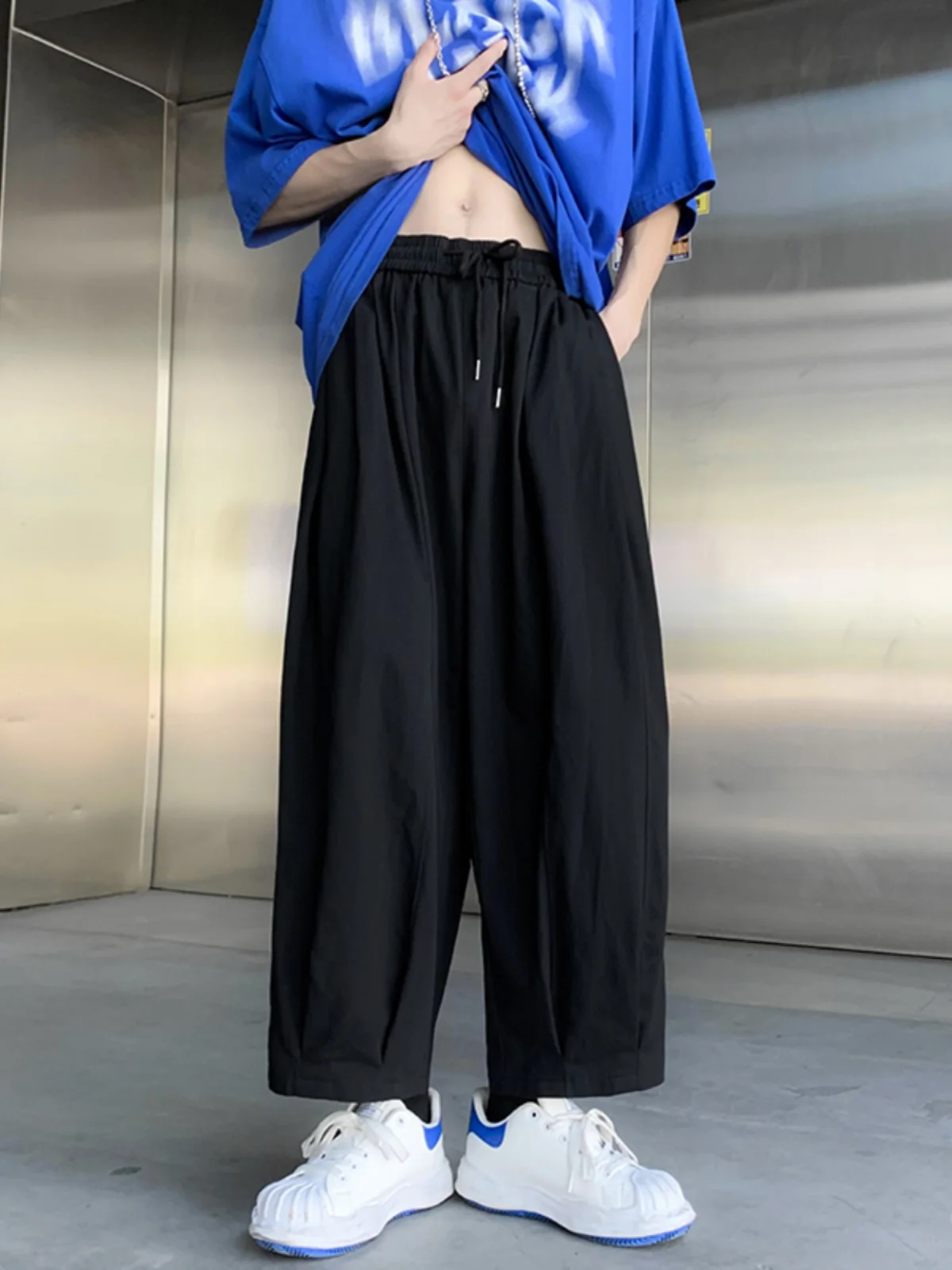 Мужские брюки-харланы прямого кроя для весны и осени, повседневные, в стиле High Street, модные, брендовые, в стиле хип-хоп, свободные, широкие, Ice Oxygen Bar
Мужские брюки-харланы прямого кроя для весны и осени, повседневные, в стиле High Street, модные, брендовые, в стиле хип-хоп, свободные, широкие, Ice Oxygen Bar