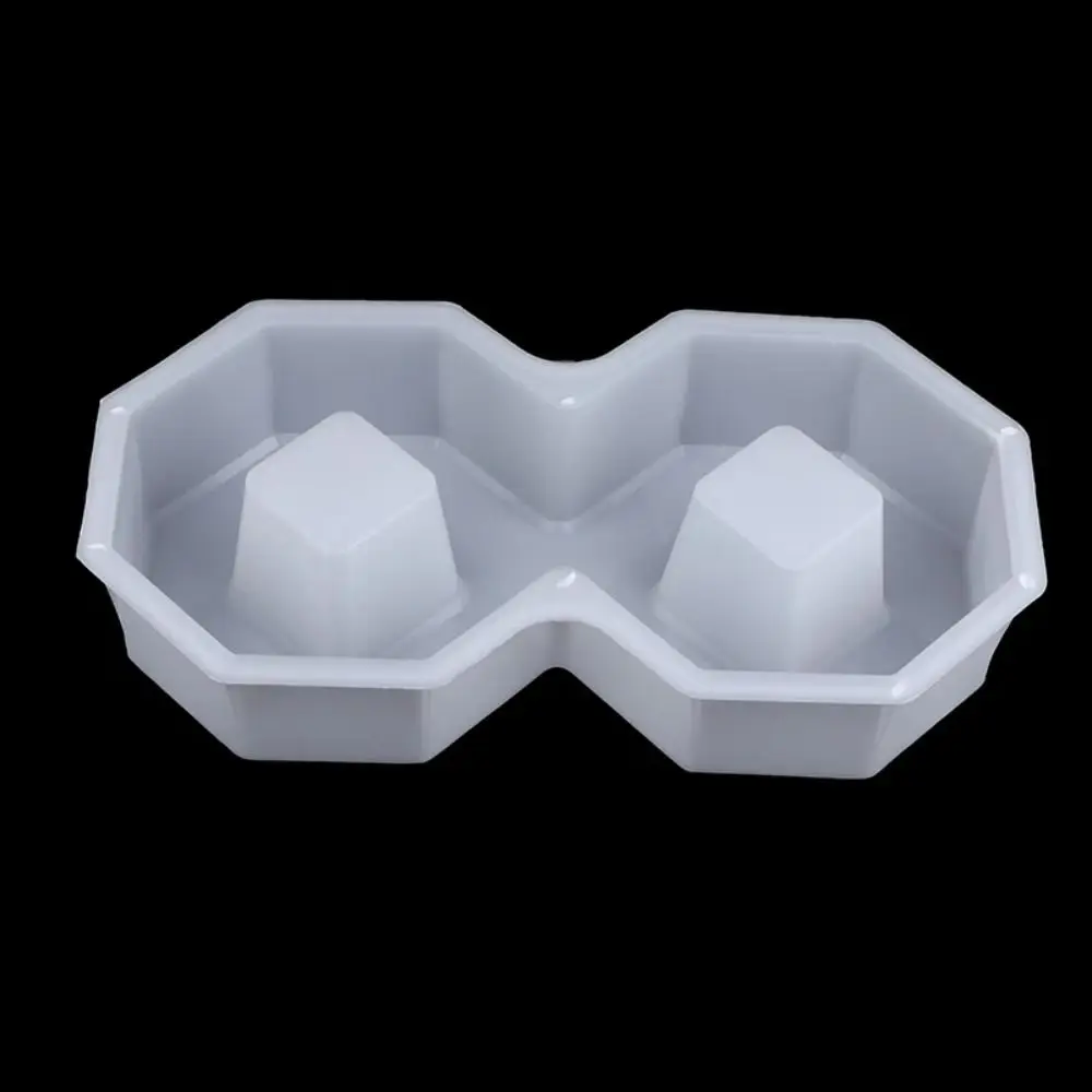 1Pcs 8 Shape Paving Brick Mould Double S Reusable Stepping Stone Paver DIY Plastic Concrete Path Maker Mold
1Pcs 8 Shape Paving Brick Mould Double S Reusable Stepping Stone Paver DIY Plastic Concrete Path Maker Mold
