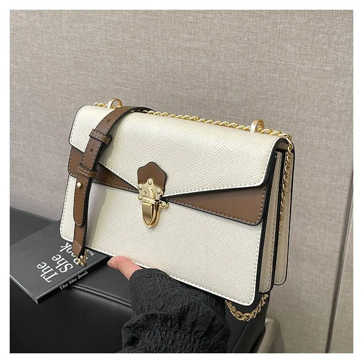 New in 2025: Women's Stylish Small Square Bag. with Fashionable Contrasting Colors, Multifunctional Shoulder Messenger Style
New in 2025: Women's Stylish Small Square Bag. with Fashionable Contrasting Colors, Multifunctional Shoulder Messenger Style