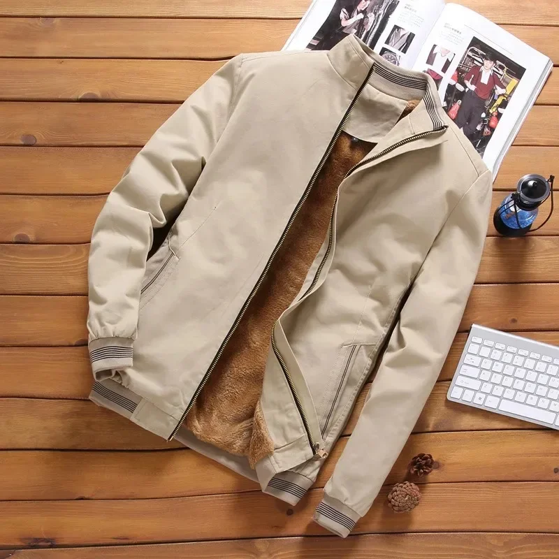 2025 Autumn And Winter New Men's Fashion Aviator Jacket Fleece Thickened Warm Baseball Jacket Solid Color Zipper Large Size Top
2025 Autumn And Winter New Men's Fashion Aviator Jacket Fleece Thickened Warm Baseball Jacket Solid Color Zipper Large Size Top