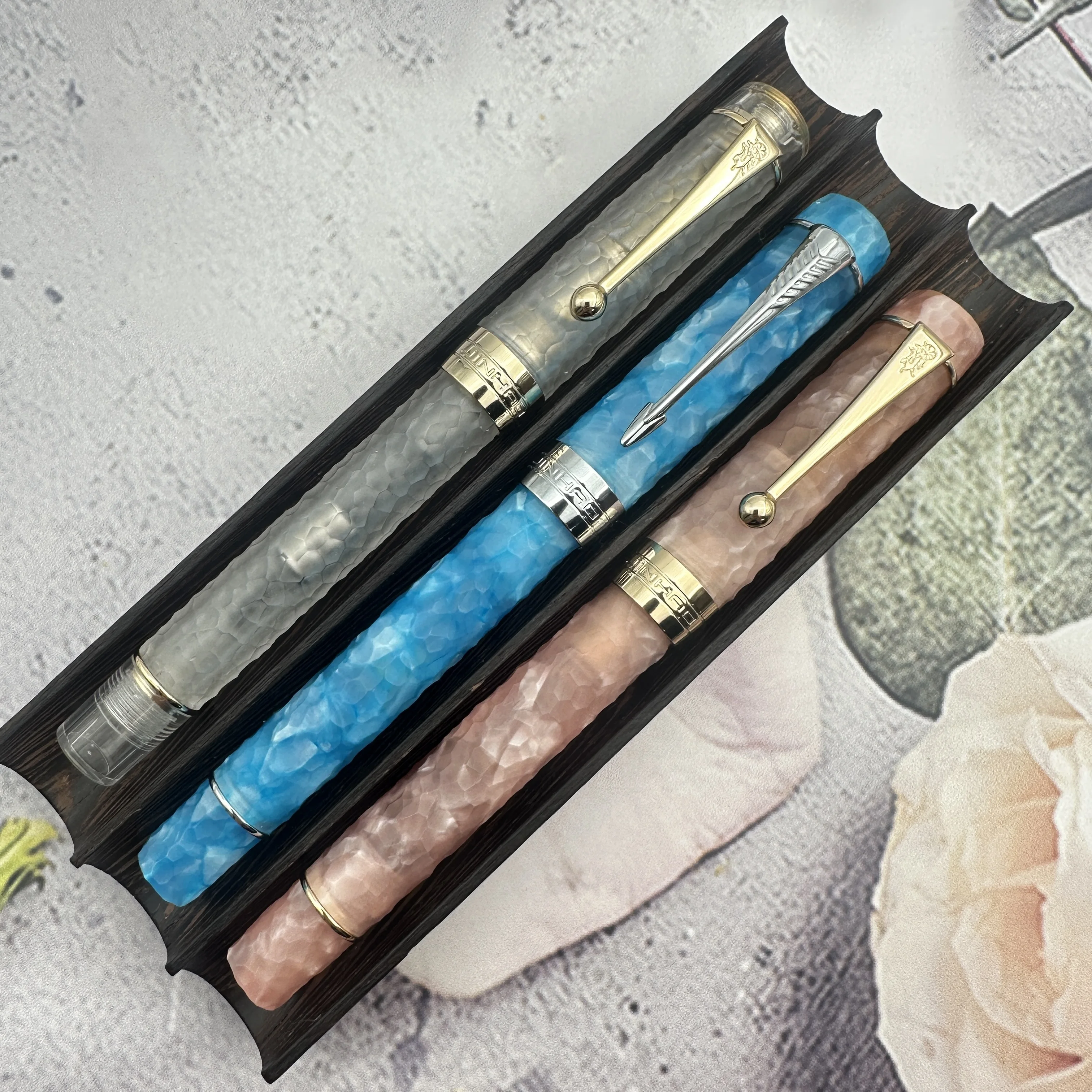 Creative Jinhao 100 Hammer Pattern Fountain Pen Golden Arrow Clip Luxury Pen Writing Ink Pens Stationery Office School Supplies
Creative Jinhao 100 Hammer Pattern Fountain Pen Golden Arrow Clip Luxury Pen Writing Ink Pens Stationery Office School Supplies