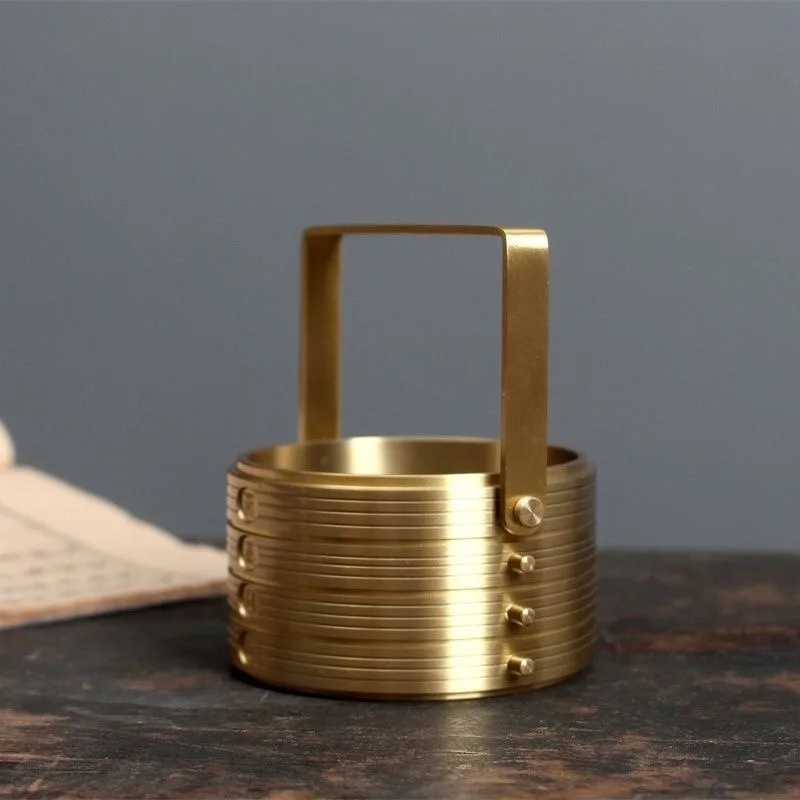 Thriving Brass Disc Incense Burner Aromatherapy Sunken Sandalwood Lifting Burner Ornament Creative Hand Burner Portable
Thriving Brass Disc Incense Burner Aromatherapy Sunken Sandalwood Lifting Burner Ornament Creative Hand Burner Portable