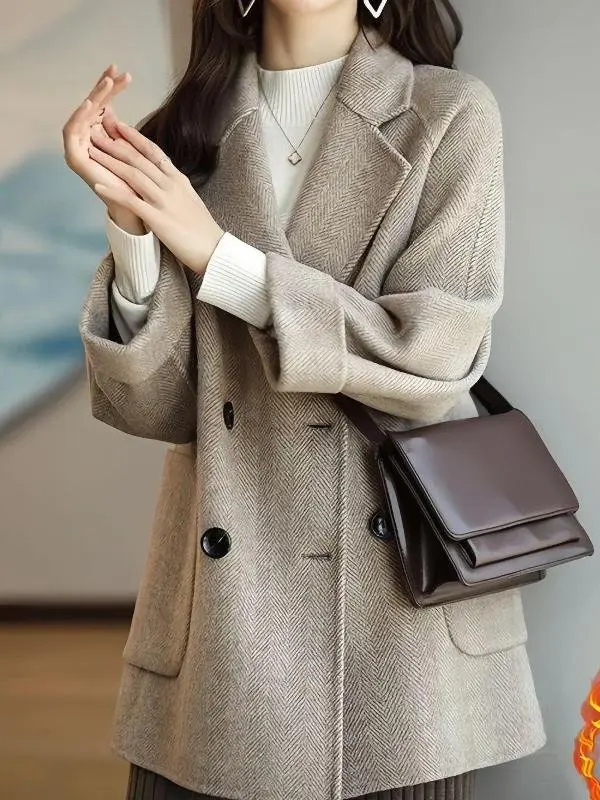 Autumn Winter New Sle Korean Faion Woolen Coat Women's Mid-Length Suit Collar Plaid Design Casual Warm Outerwear
Autumn Winter New Sle Korean Faion Woolen Coat Women's Mid-Length Suit Collar Plaid Design Casual Warm Outerwear