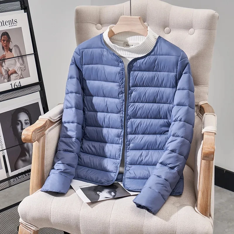 Autumn and Winter Light and Thin Short Inner Liner Cotton Jacket Round Neck O-Neck Double Wearing Cotton Jacket Coat for Women
Autumn and Winter Light and Thin Short Inner Liner Cotton Jacket Round Neck O-Neck Double Wearing Cotton Jacket Coat for Women
