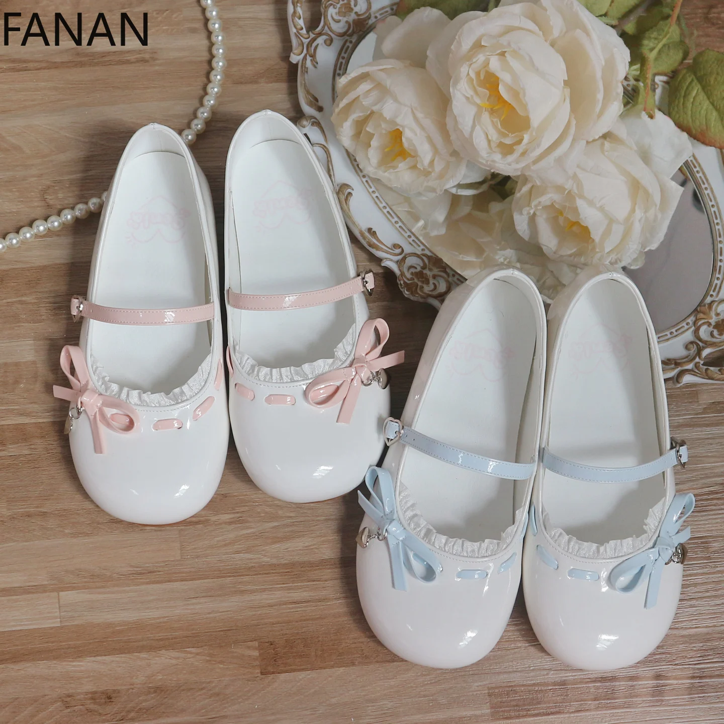 Kawaii Flats Women's Shoes Lolita Cute Sweet Low Heel Pink Shoes Japanese Platform Mary Jane Shoes Pumps Breathable
Kawaii Flats Women's Shoes Lolita Cute Sweet Low Heel Pink Shoes Japanese Platform Mary Jane Shoes Pumps Breathable