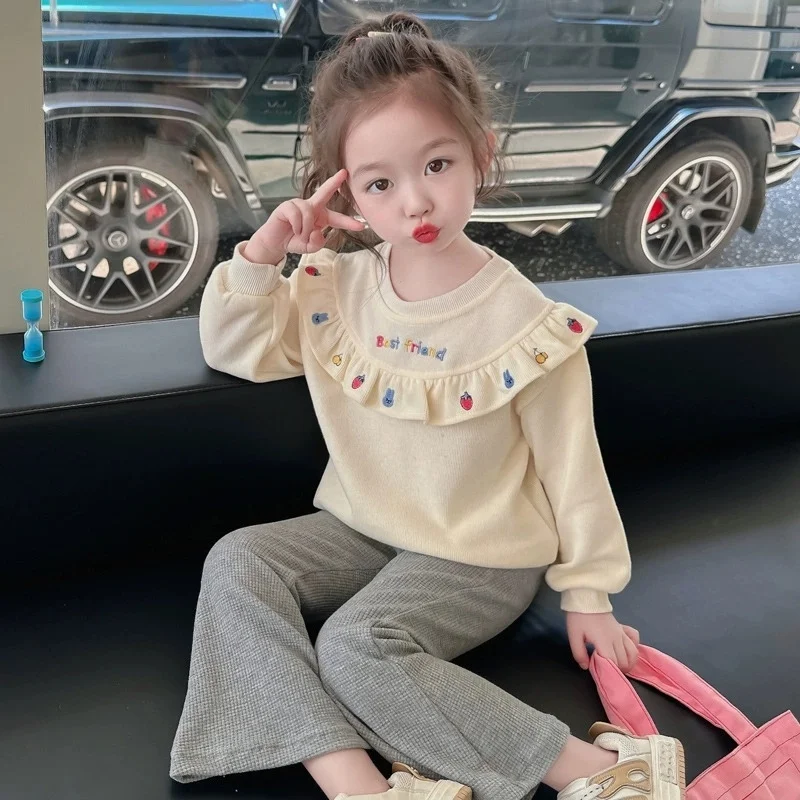 Children s Girls Embroidered Fruit Letter Long Sleeve Crew Neck Sweatshirt Pullover Hoodie Clothing for Kids
Children s Girls Embroidered Fruit Letter Long Sleeve Crew Neck Sweatshirt Pullover Hoodie Clothing for Kids