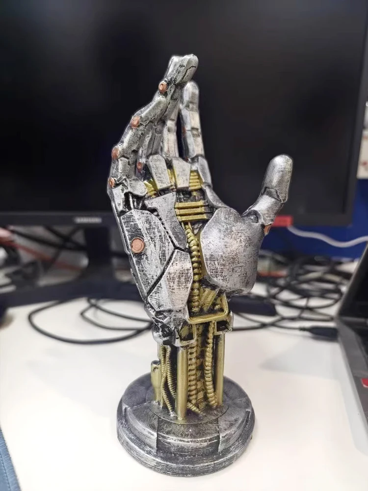 New Punk Mechanical Hand, Suitable for Desktop and Cabinet Cecoration, Can Hang Game Controllers, Watches Creative Storage Sands
New Punk Mechanical Hand, Suitable for Desktop and Cabinet Cecoration, Can Hang Game Controllers, Watches Creative Storage Sands