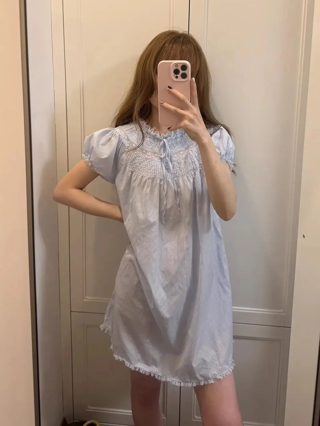 Women Blue or White 100% Cotton Dress Lace Stitching Round Neck Puff Sleeve Loose Female Mini Robe
Women Blue or White 100% Cotton Dress Lace Stitching Round Neck Puff Sleeve Loose Female Mini Robe