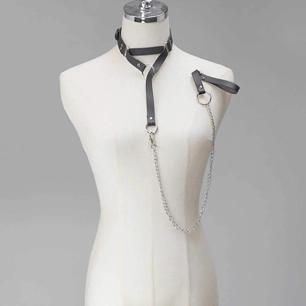 Black Leather Choker Necklace with Silver Chain Leash - Gothic Punk Collar for Women, Adult Roleplay Costume Accessory
Black Leather Choker Necklace with Silver Chain Leash - Gothic Punk Collar for Women, Adult Roleplay Costume Accessory