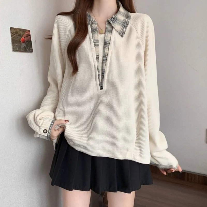 Fake Two-piece Spliced lapel Long-sleeved Sweatshirt for Women Autumn Fashion Casual Versatile Top
Fake Two-piece Spliced lapel Long-sleeved Sweatshirt for Women Autumn Fashion Casual Versatile Top