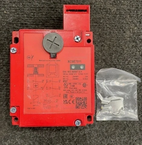 Brand New Original New safety door lock XCSE7511 in stock for quick delivery
Brand New Original New safety door lock XCSE7511 in stock for quick delivery