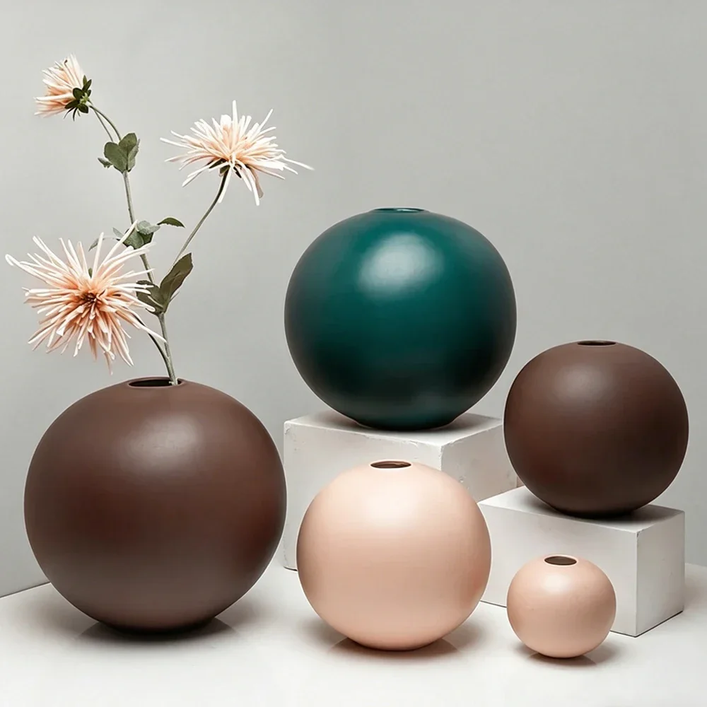 Nordic Spherical Ceramic Vase Creative Home Decoration Flower Arrangement Ornaments Round Ceramic Vase Living Room Ornaments
Nordic Spherical Ceramic Vase Creative Home Decoration Flower Arrangement Ornaments Round Ceramic Vase Living Room Ornaments