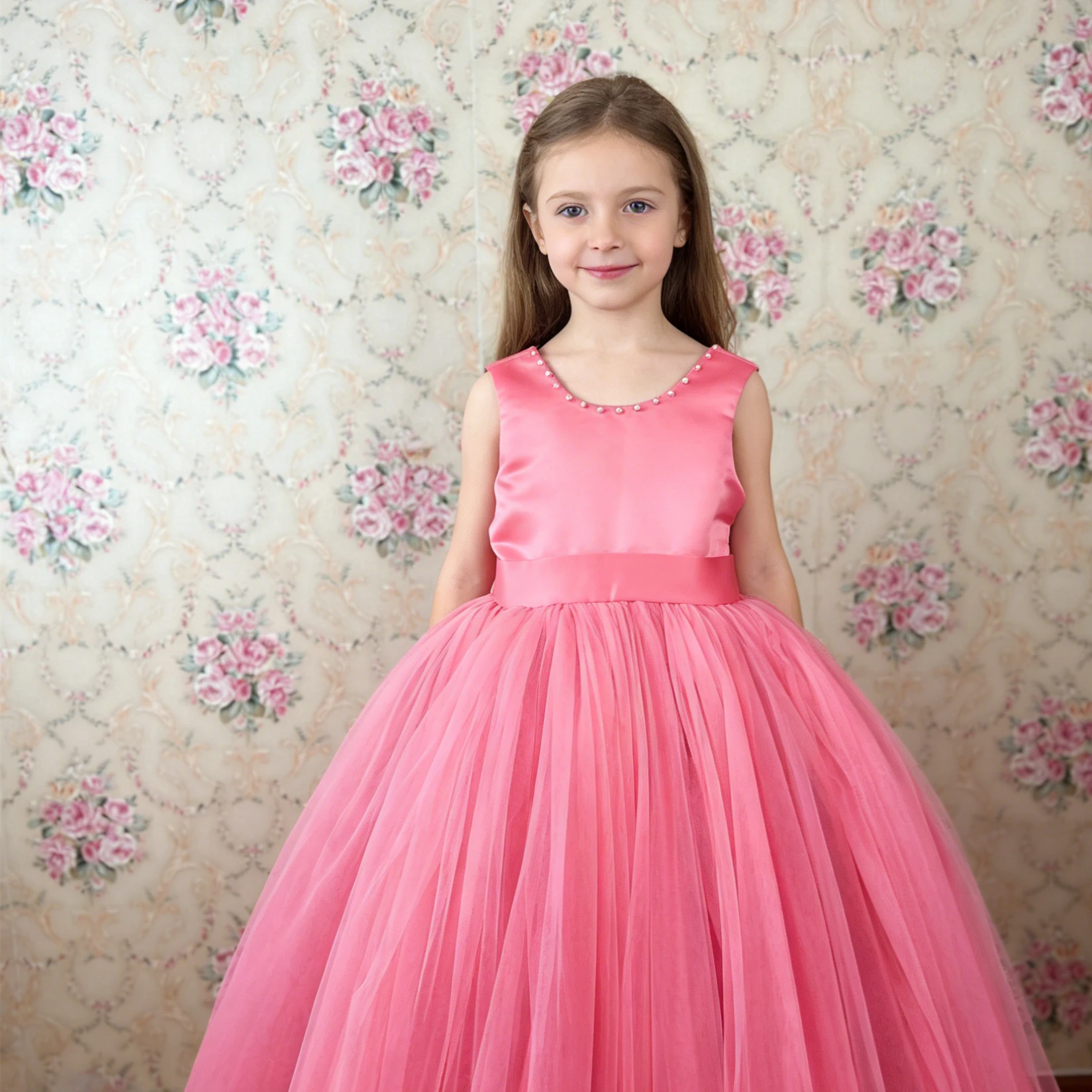 Customized Flower Girl Dress For Wedding Pearls Bow V Back High Waist Floor Length Elegant Kids Birthday First Communion Gown
Customized Flower Girl Dress For Wedding Pearls Bow V Back High Waist Floor Length Elegant Kids Birthday First Communion Gown