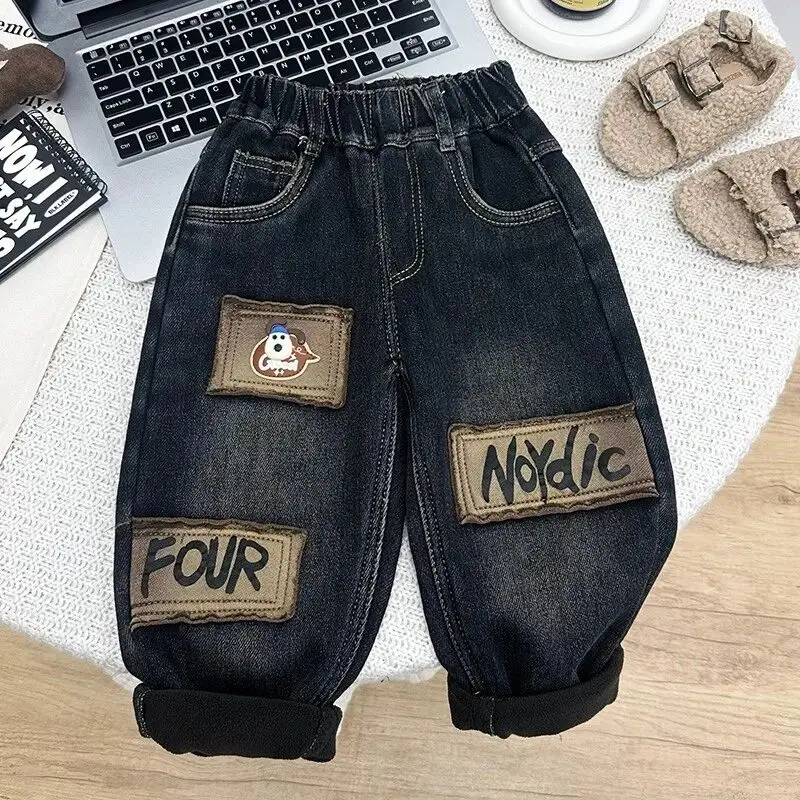 Boys Velvet One-Piece Thick Velvet Pants for Autumn Winter Children's Warm Fashionable All-In-One Jeans Ensemble
Boys Velvet One-Piece Thick Velvet Pants for Autumn Winter Children's Warm Fashionable All-In-One Jeans Ensemble