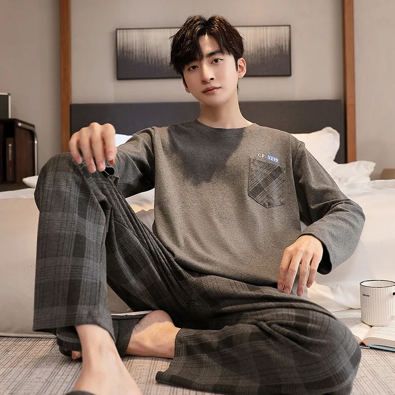 Men's Spring and Autumn Pajamas, Made of Pure Cotton with Long Sleeves, Suitable for Teenagers' Casual Wear, Suitable for Outdoo
Men's Spring and Autumn Pajamas, Made of Pure Cotton with Long Sleeves, Suitable for Teenagers' Casual Wear, Suitable for Outdoo