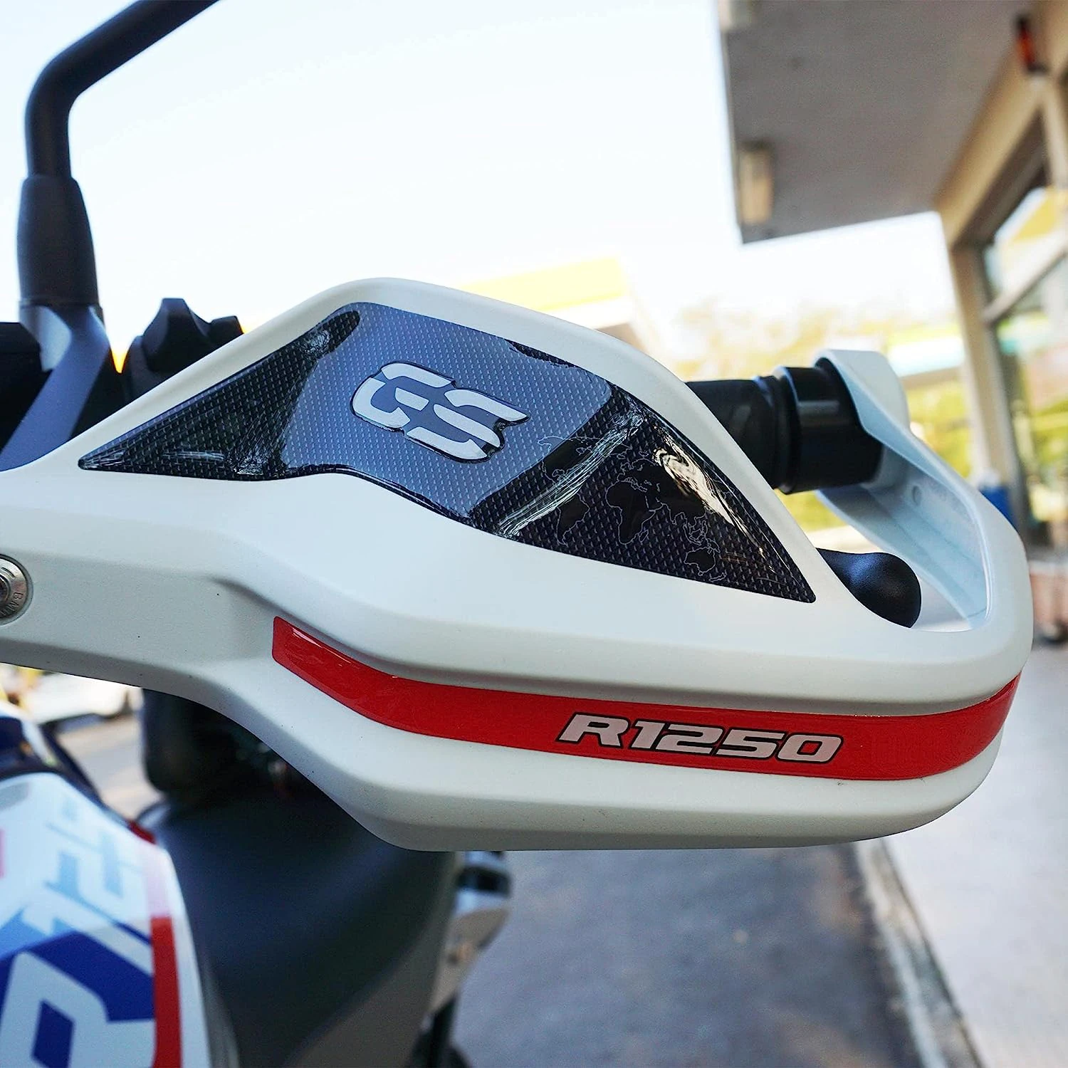 Pair of 3D Sticker Protective Handguards For Motorcycle BMW R 1250 GS 2019-2023
Pair of 3D Sticker Protective Handguards For Motorcycle BMW R 1250 GS 2019-2023