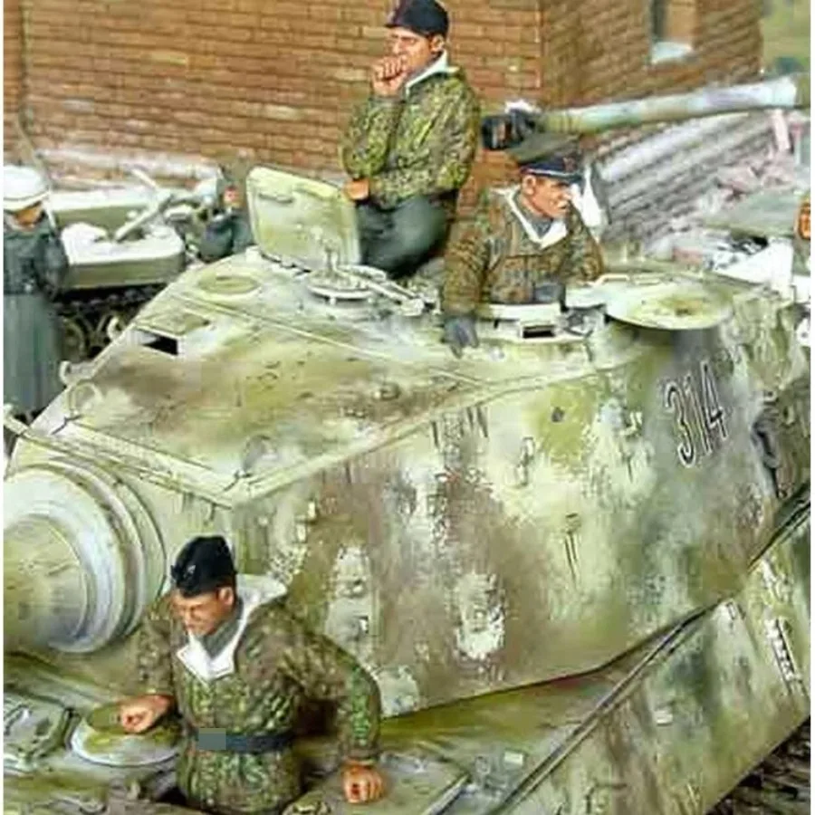 Масштаб 1/35, фигурка из смолы, собранная модель, комплект, танк-солдат времен Второй мировой войны, миниатюрная скульптура с историей, в разобранном и неокрашенном виде 963
Масштаб 1/35, фигурка из смолы, собранная модель, комплект, танк-солдат времен Второй мировой войны, миниатюрная скульптура с историей, в разобранном и неокрашенном виде 963