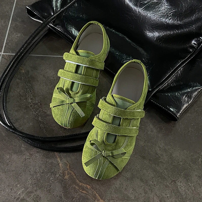 Korean version of Mary Jane single shoe design flat sports casual shoes 2025 fashion bow round head ballet flats
Korean version of Mary Jane single shoe design flat sports casual shoes 2025 fashion bow round head ballet flats