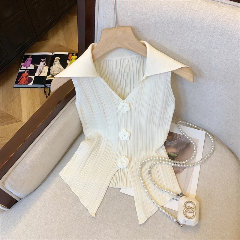 Sweet Style Ice Silk Knitted Top Women's Short Sleeveless V-Neck Summer New Fashion Floral 3D Design Slim Fit True Silk Shirt
Sweet Style Ice Silk Knitted Top Women's Short Sleeveless V-Neck Summer New Fashion Floral 3D Design Slim Fit True Silk Shirt
