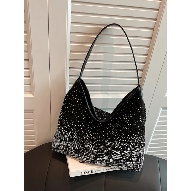 Fashion Luxury Diamonds Large Capacity Shoulder Bag Women's Sparkling Commute Soft Leather Handbag Casual All-match Underarm Bag
Fashion Luxury Diamonds Large Capacity Shoulder Bag Women's Sparkling Commute Soft Leather Handbag Casual All-match Underarm Bag