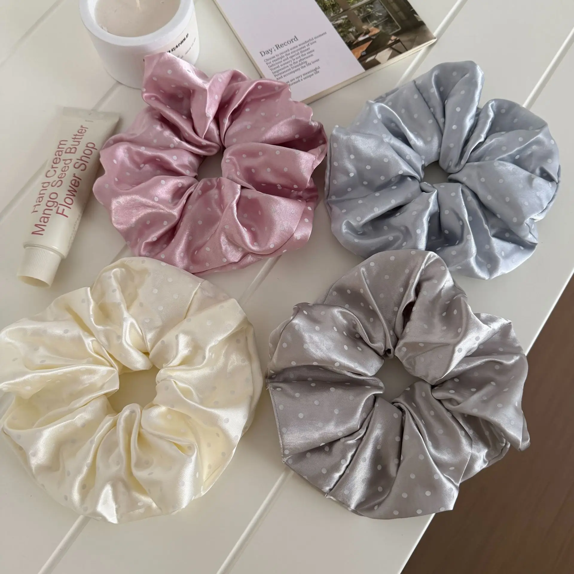 Scrunchie Satin Polka Dot Cream French Elegant Oversized Soft Bun Hair Ring for Women Daily Office Party Premium Versatile
Scrunchie Satin Polka Dot Cream French Elegant Oversized Soft Bun Hair Ring for Women Daily Office Party Premium Versatile