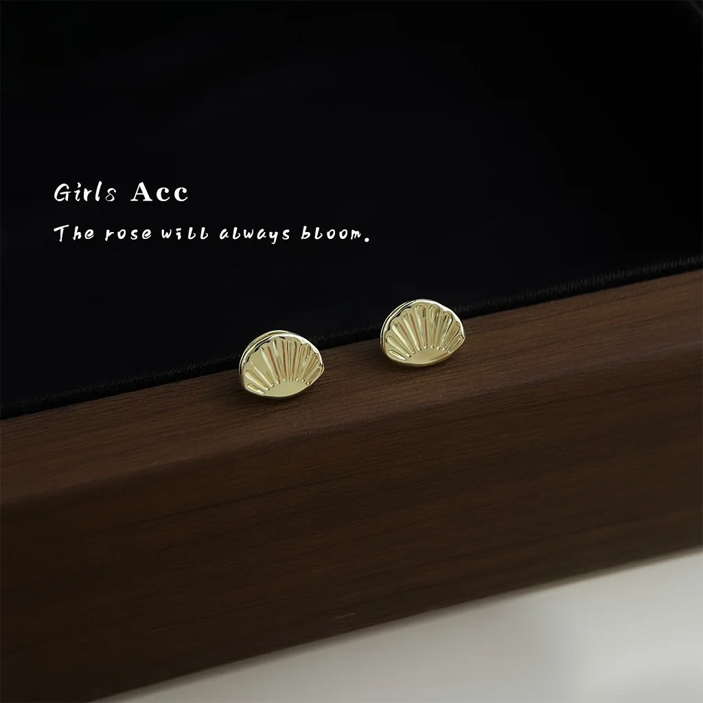 Minimalist Shell Stud Earrings Tiny Hypoallergenic Ear Jewelry Never Remove for Sleep Fresh Aesthetic Commute Fashion Earrings
Minimalist Shell Stud Earrings Tiny Hypoallergenic Ear Jewelry Never Remove for Sleep Fresh Aesthetic Commute Fashion Earrings