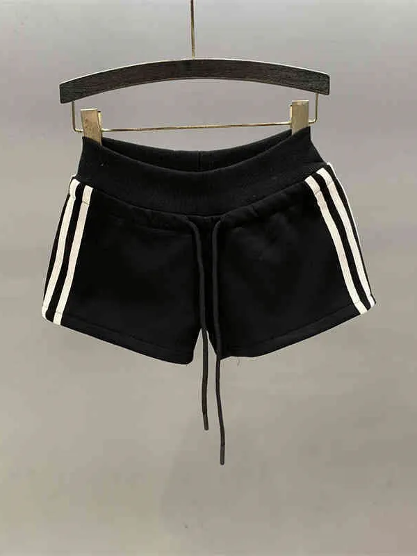 Slimming American Stripe Yoga Casual Pants Women Summer Fashion Drawstring Versatile Sport Shorts High Waist Straight Leg Pants
Slimming American Stripe Yoga Casual Pants Women Summer Fashion Drawstring Versatile Sport Shorts High Waist Straight Leg Pants