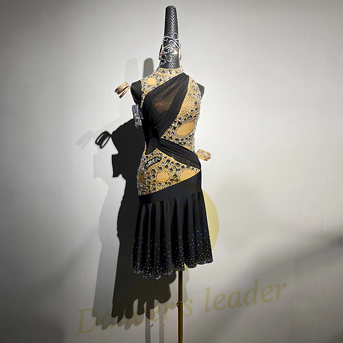 Latin Dance Adult Children AB Stone Dress High end Customized Two tone Splicing Dress Cha Cha Tango Women's Clothing
Latin Dance Adult Children AB Stone Dress High end Customized Two tone Splicing Dress Cha Cha Tango Women's Clothing