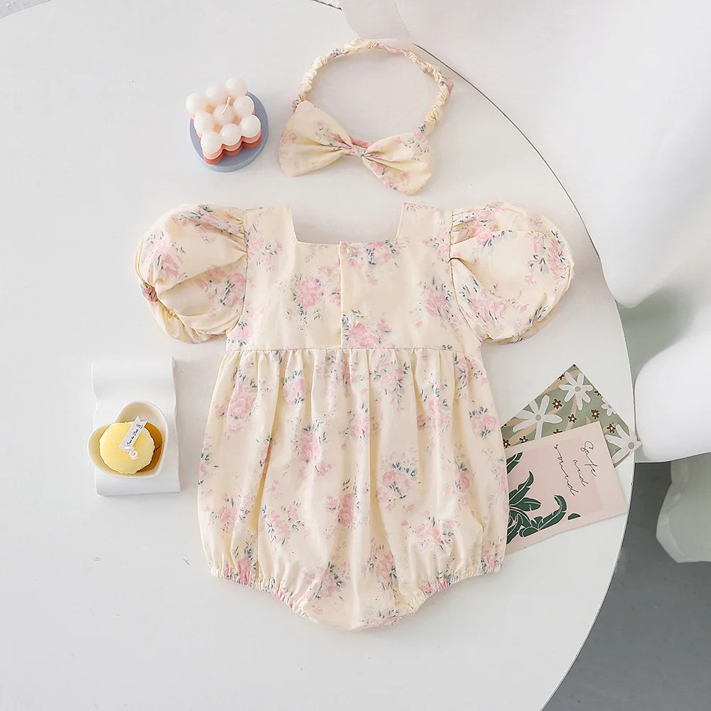 ZOETOPKID Baby Girl Summer Romper Casual Lace Bow Puff Sleeve Bodysuit Floral Print Infant Jumpsuit Newborn Clothes
ZOETOPKID Baby Girl Summer Romper Casual Lace Bow Puff Sleeve Bodysuit Floral Print Infant Jumpsuit Newborn Clothes