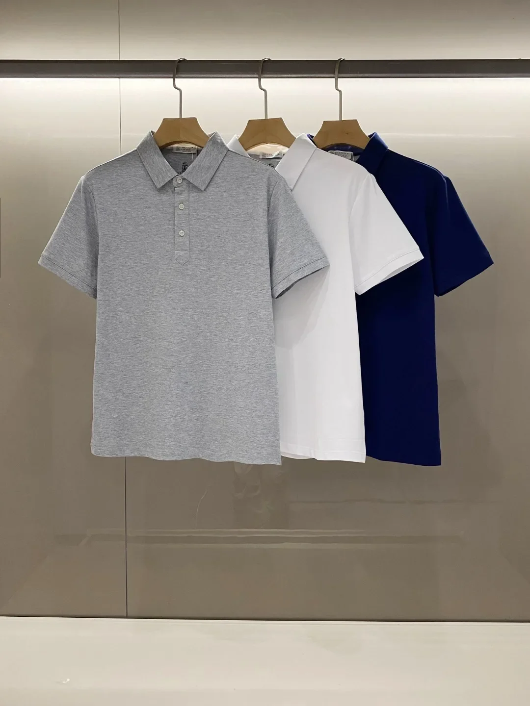 2025 DIKU JING Spring New Men's Fashion Comfortable Cotton Breathable Fabric Casual Color Two Tone Hat T-shir
2025 DIKU JING Spring New Men's Fashion Comfortable Cotton Breathable Fabric Casual Color Two Tone Hat T-shir